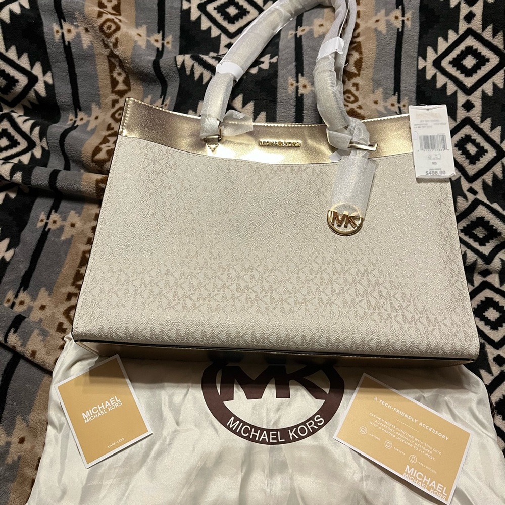 Michael Kors NWT Gold and Cream Travel Tote Bag
